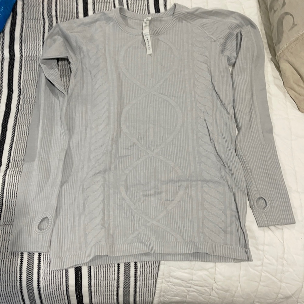 Lululemon long sleeve shirt